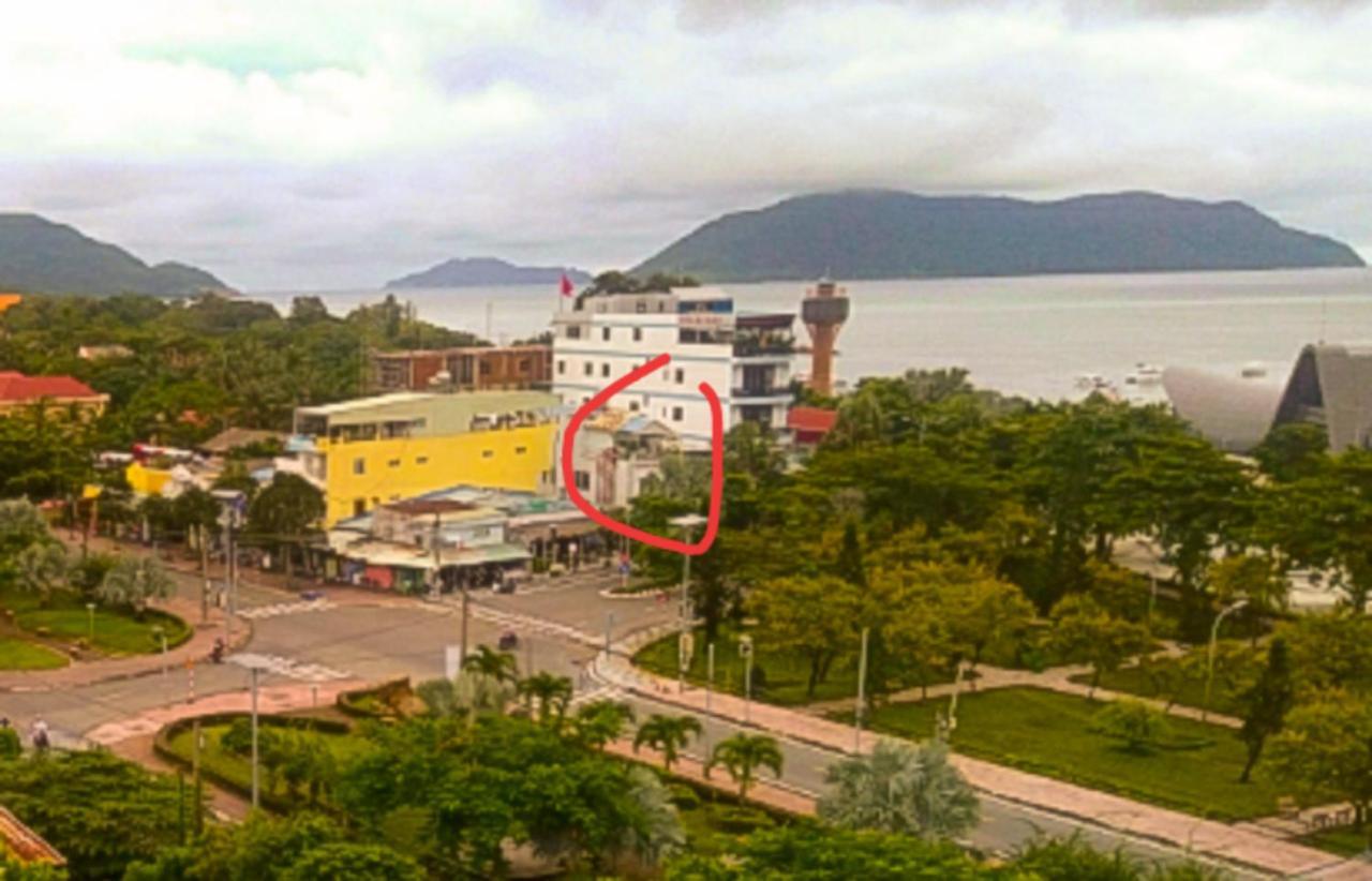 Con Son Island Home Chi Khu Co Ong Екстериор снимка
